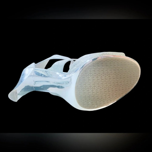 Michael Kors | Berkley T-Strap Dress Sandals (9.5) - Picture 6 of 11